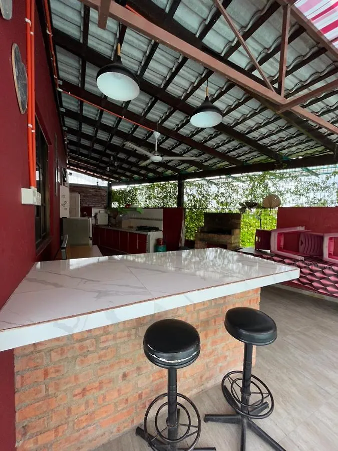 Homestay Kasih Alza -Ada 2 Unit - View Sawah Padi , Private Pool -Prefer Direct Booking- Malacca