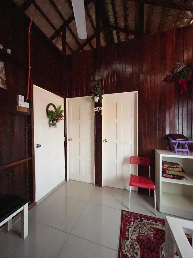 Homestay Kasih Alza -Ada 2 Unit - View Sawah Padi , Private Pool -Prefer Direct Booking- Malacca Malaysia