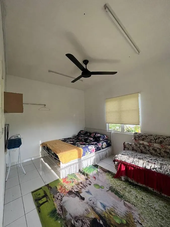 Homestay Kasih Alza -Ada 2 Unit - View Sawah Padi , Private Pool -Prefer Direct Booking- Malacca Malaysia