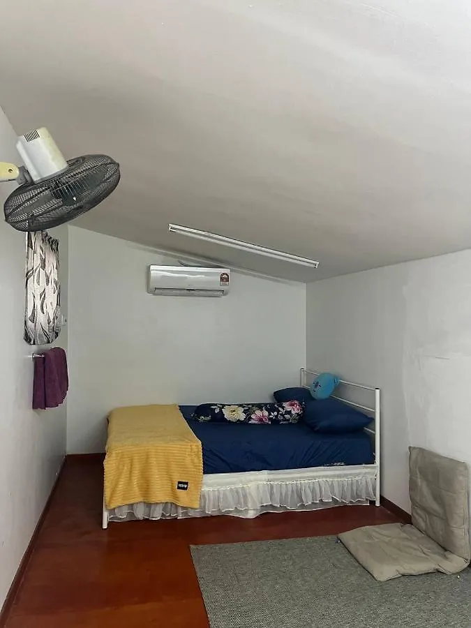 Holiday home Homestay Kasih Alza -Ada 2 Unit - View Sawah Padi , Private Pool -Prefer Direct Booking- Malacca