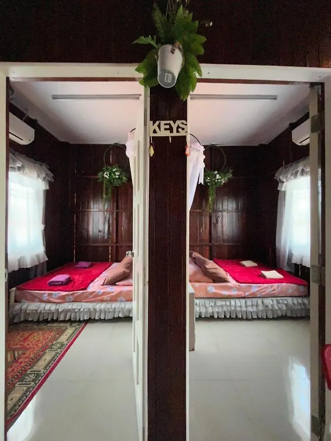 Homestay Kasih Alza -Ada 2 Unit - View Sawah Padi , Private Pool -Prefer Direct Booking- Malacca 0*,  Malaysia