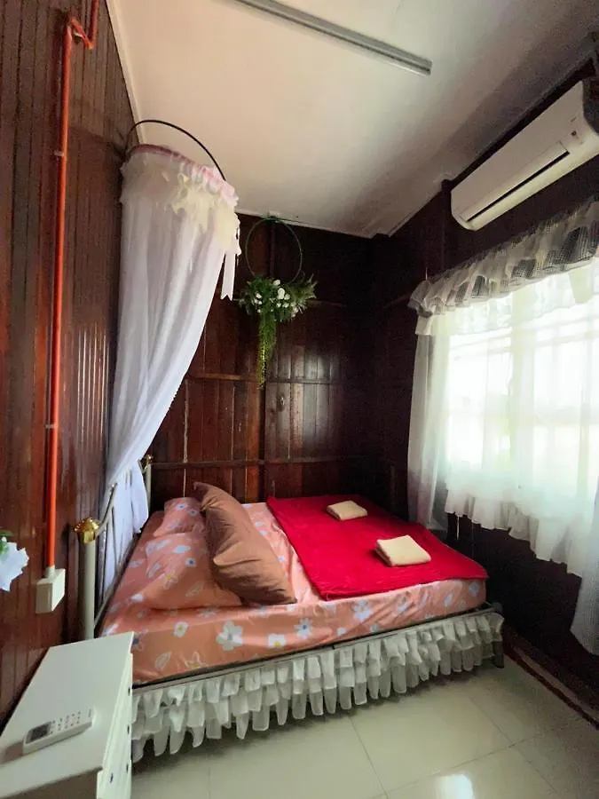 Semesterbostad Homestay Kasih Alza -Ada 2 Unit - View Sawah Padi , Private Pool -Prefer Direct Booking- Malacca Malaysia